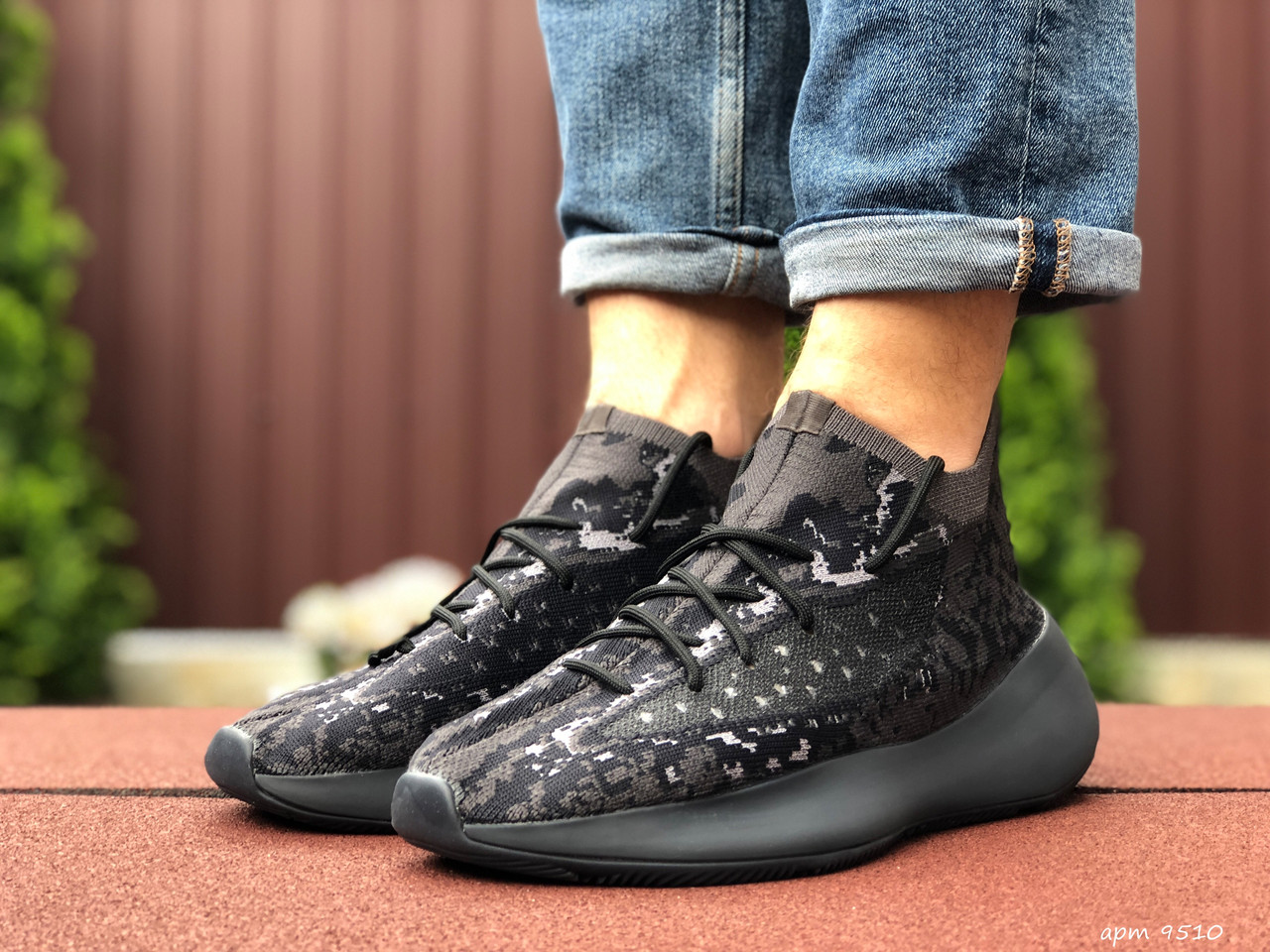 

Мужские кроссовки в стиле Adidas Yeezy Boost 380, сетка, черные, 45, размеры:41,42,43,44,45