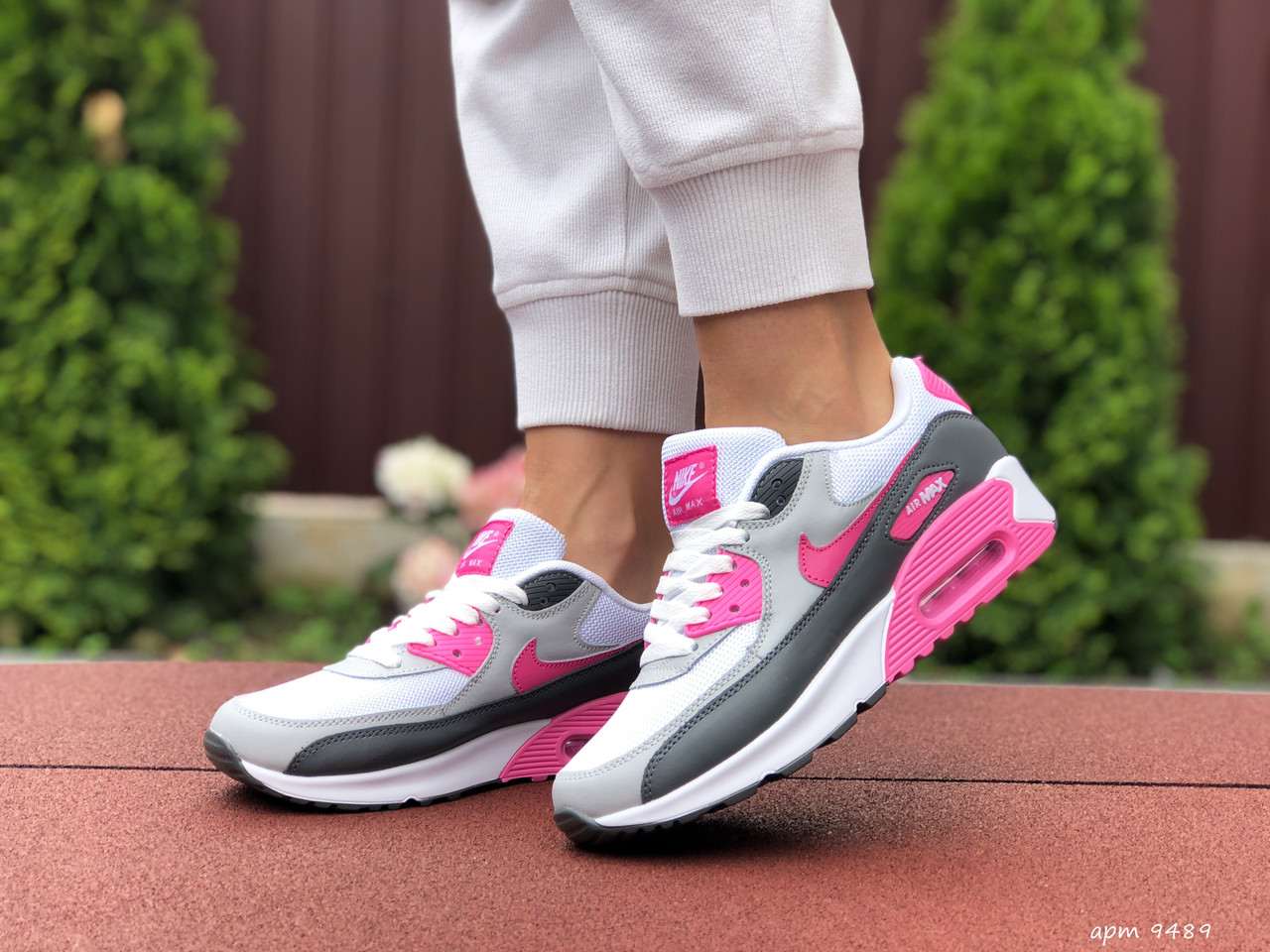 

Женские кроссовки в стиле Nike Air Max 90, кожа, сетка, белые с серым и розовым, 40 (26 см)