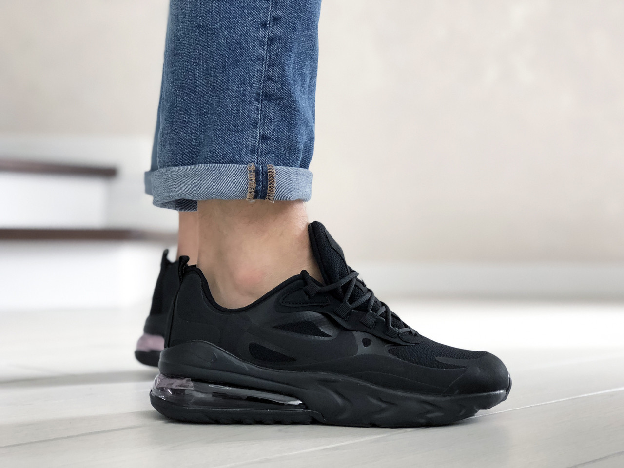 

Мужские кроссовки в стиле Nike Air Max 270 React, текстиль, сетка, черные 43(27 см), размеры:42,43,44,45