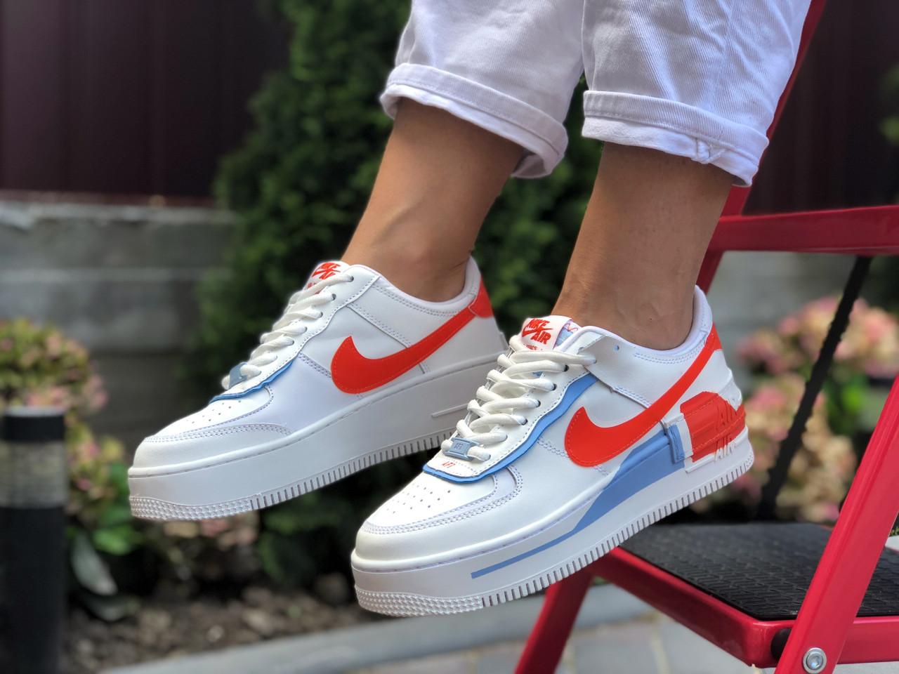 

Женские кроссовки в стиле Nike Air Force 1 Shadow, кожа, белые с красным, 41 (25,7 см), размеры:36,37,38,39,41