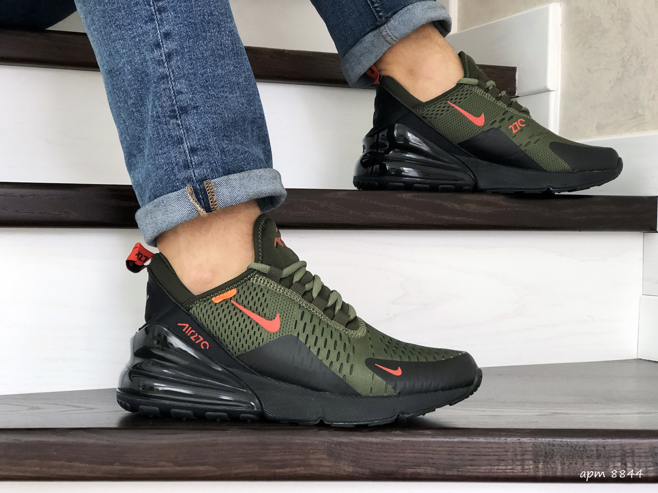 

Мужские кроссовки в стиле Nike Air Max 270, сетка, зеленые с черным 43(27,5 см), последний размер