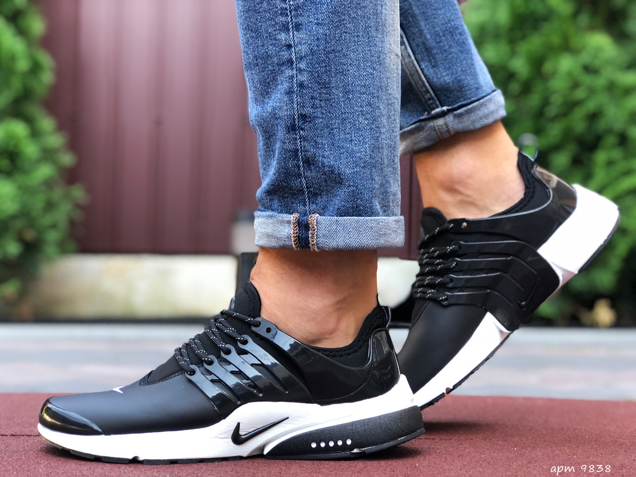 

Мужские кроссовки Nike Air Presto, кожа, черные с белым 45 (28,5 см), размеры:41,45,46