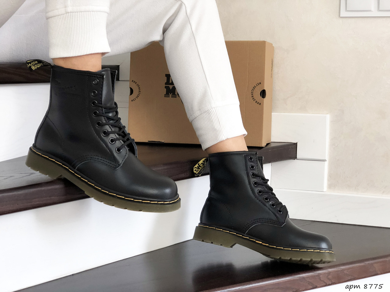 

Женские зимние ботинки на меху в стиле Dr. Martens, натуральная кожа, черные 37 (23 см)