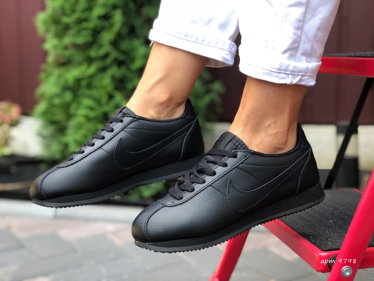 

Женские кроссовки Nike Cortez, кожа, черные 36 (23 см), размеры:36,37,38,39