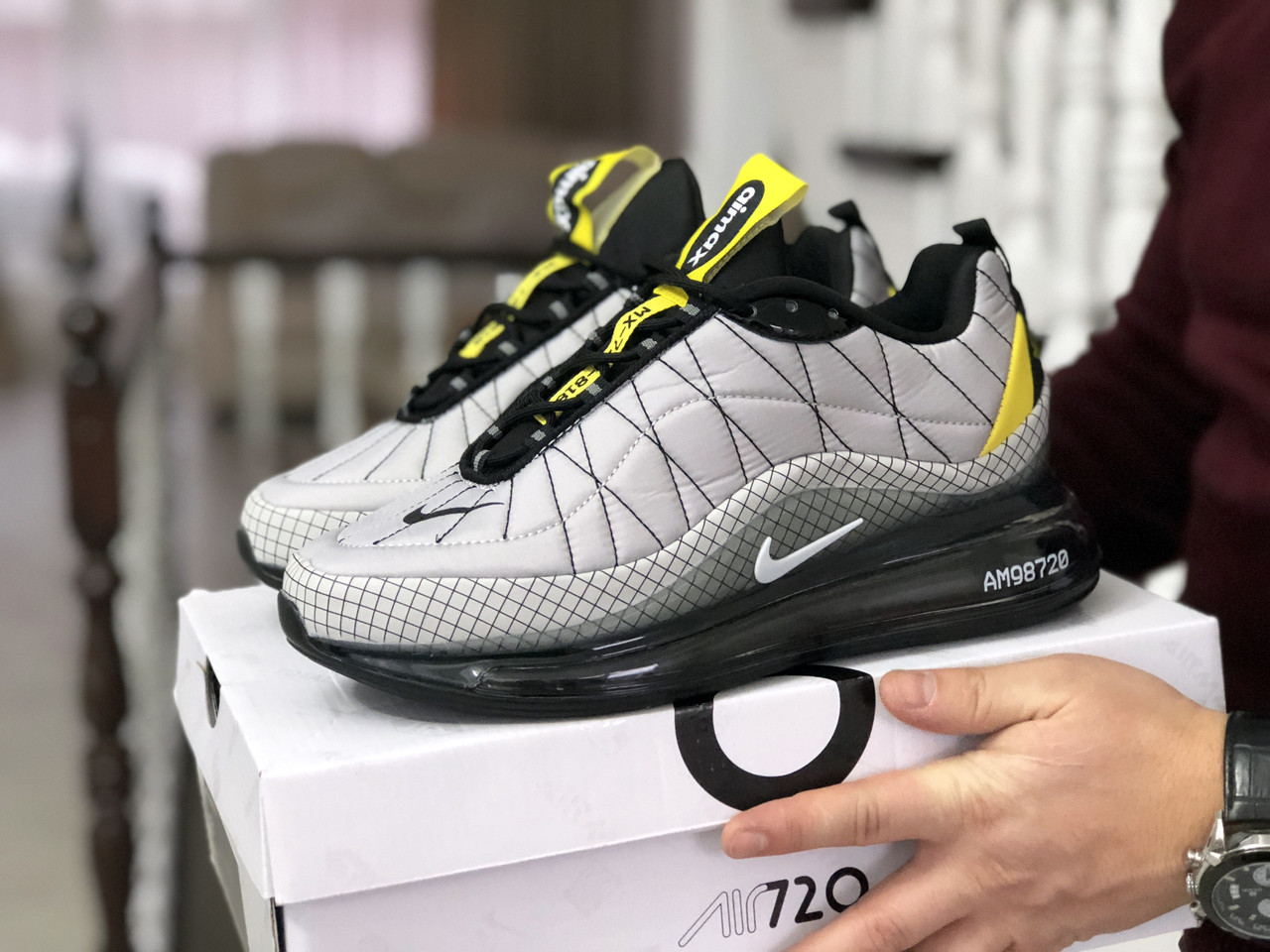 

Мужские зимние кроссовки на термопрокладке в стиле Nike Air Max 720, термоплащевка, серые с желтым 45 (29 см)