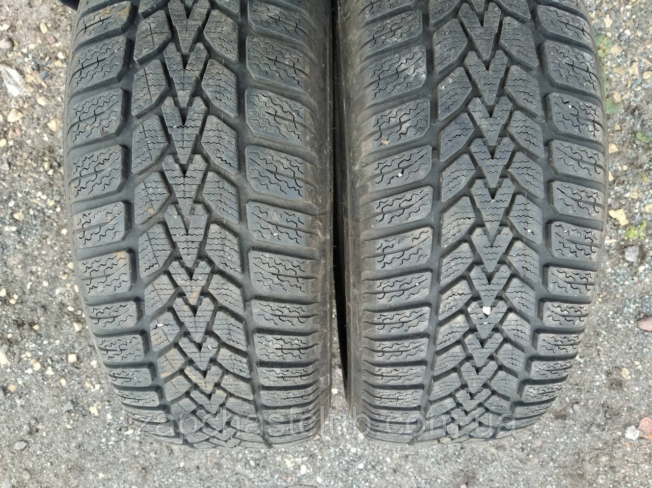 

Резина 195/60 R15 2 шт.Зима Словения 13 год.Dunlop 992897