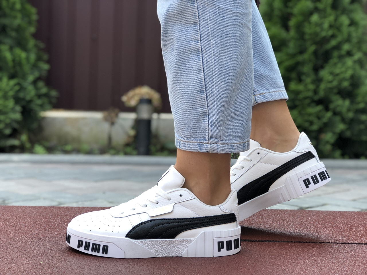 

Женские кроссовки Puma Cali (реплика), белые с черным (9624) 41