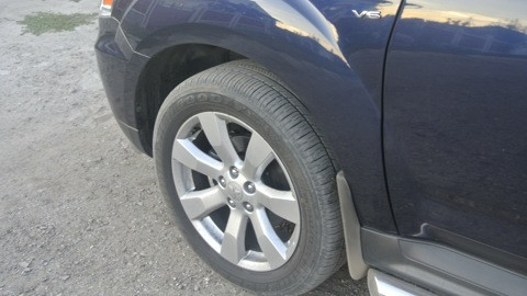 

Передние брызговики для Mitsubishi Outlander XL (07-) с порогами