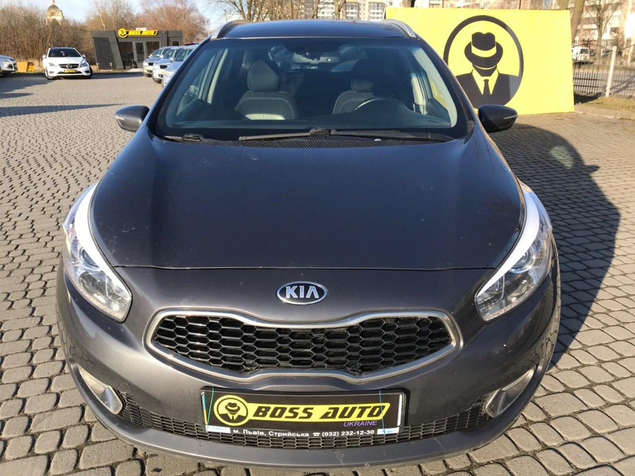 

KIA Ceed 2013, Черный