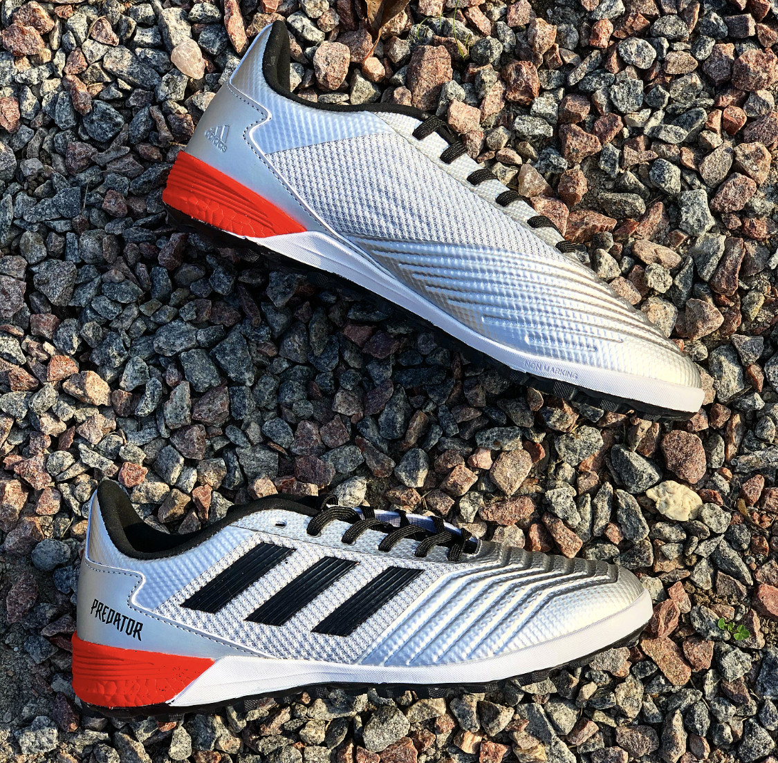 

Сороконожки Adidas Predator Tango 13.3 TF in Silver/Black 41(26см)