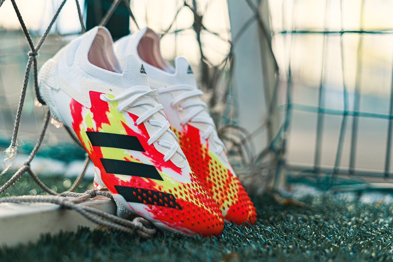 

Бутсы (Адидас) adidas Predator Mutator 20.1 Low FG 41, Белый с черным