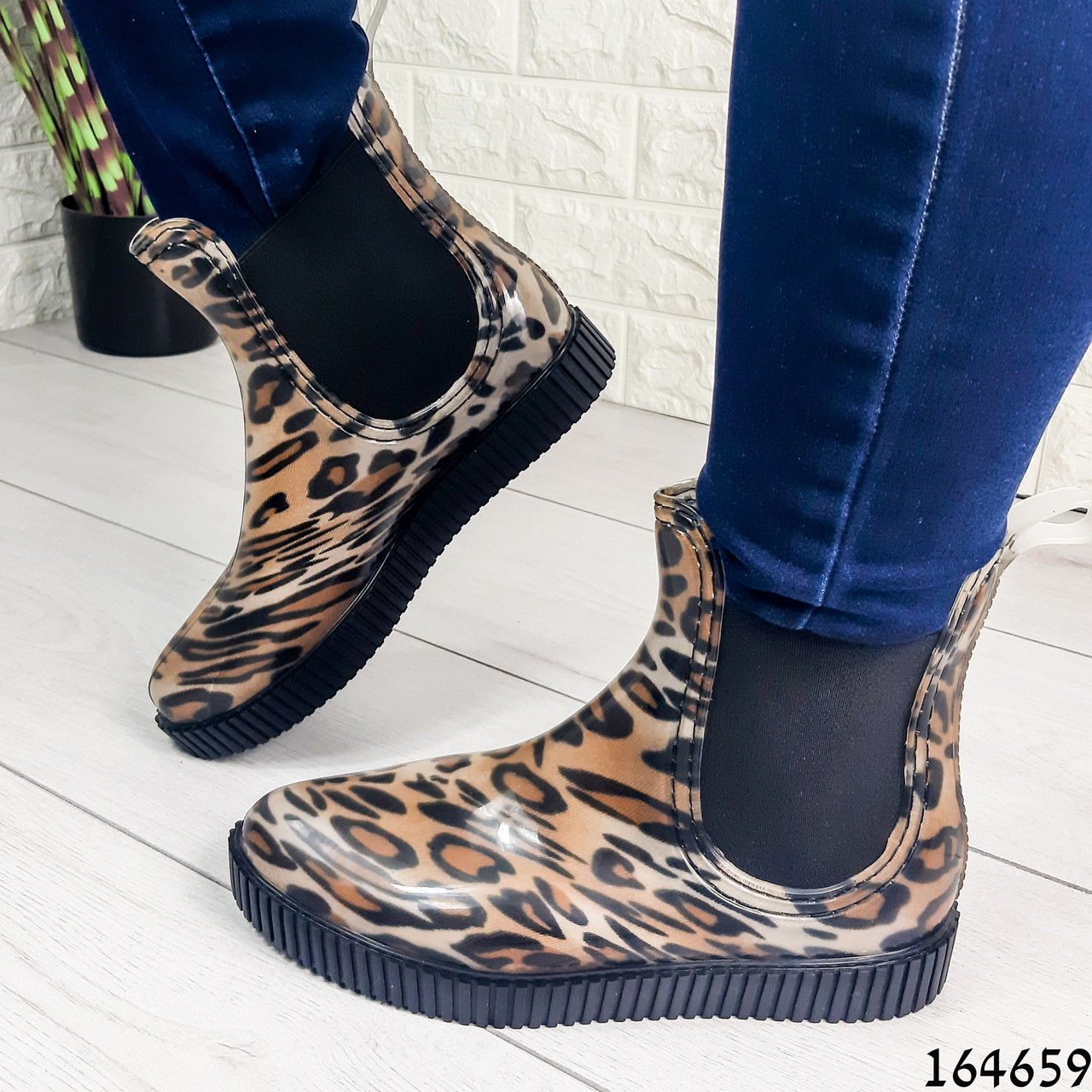 Жіночі черевики демісезонні литі, леопардові з гуми
