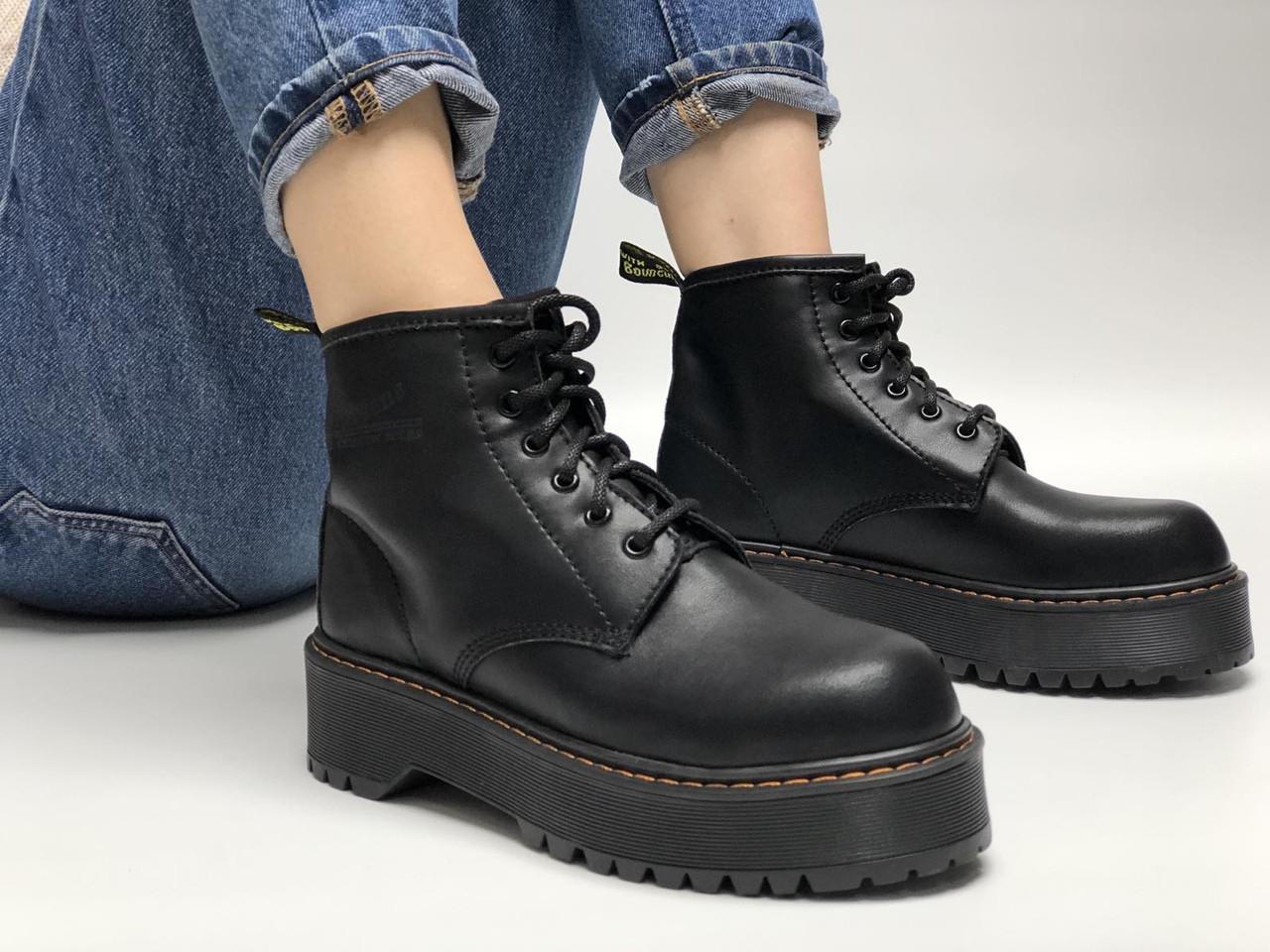 

Женские ботинки Dr. Martens Jadon Mid 38, Черный