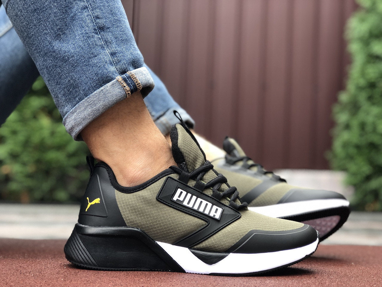 

Кроссовки Puma(термо) темно зеленые 42, Зелёный