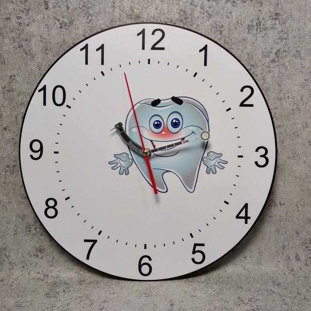 Часы настенные для стоматологии. Зубик. Уникальные стрелки