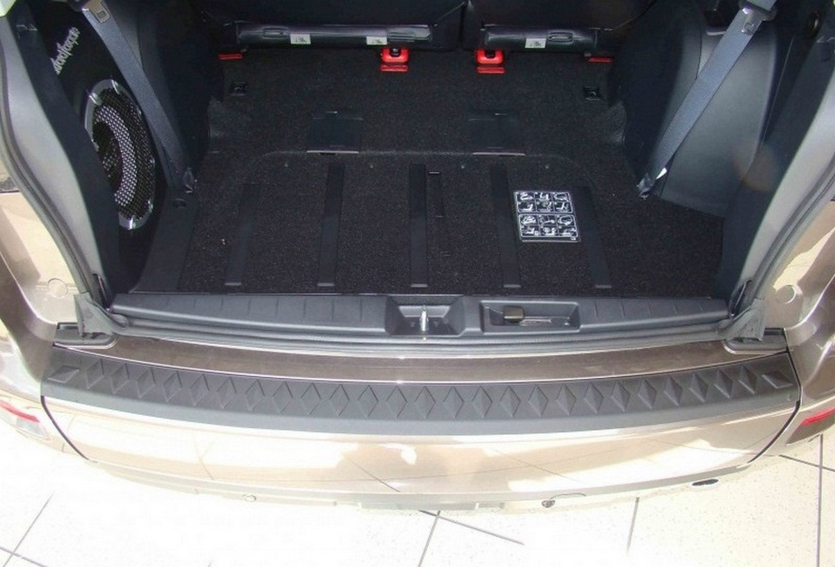 Пластикова захисна накладка на нижні відкидні задні двері для Peugeot 4007 2007-2012, фото 2
