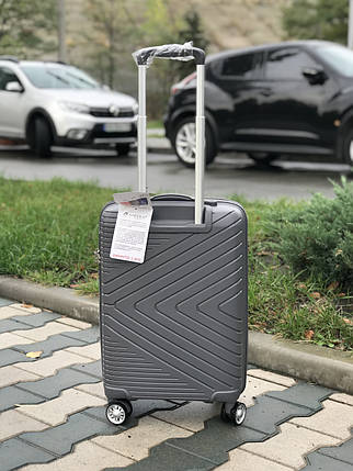 Пластиковый чемодан из полипропилена малый серого цвета Франция, фото 2
