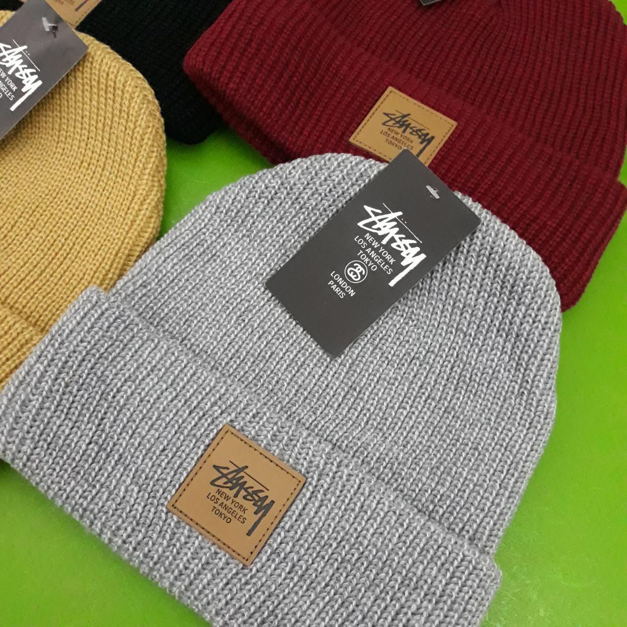 

ХАЙПОВЫЕ зимние шапки Мужские и Женские Стусси Stussy