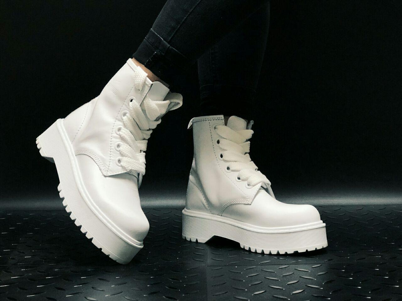 

Демисезонные Женские Ботинки Dr. Martens Molly *Без Меха* "White" - "Белые" (Копия ААА+), Белый