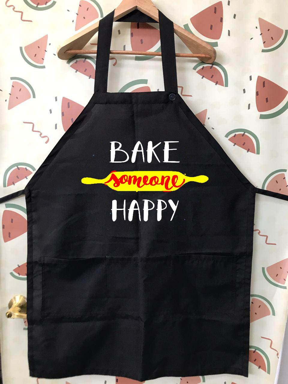 

Фартук с принтом "Bake someone happy", Черный