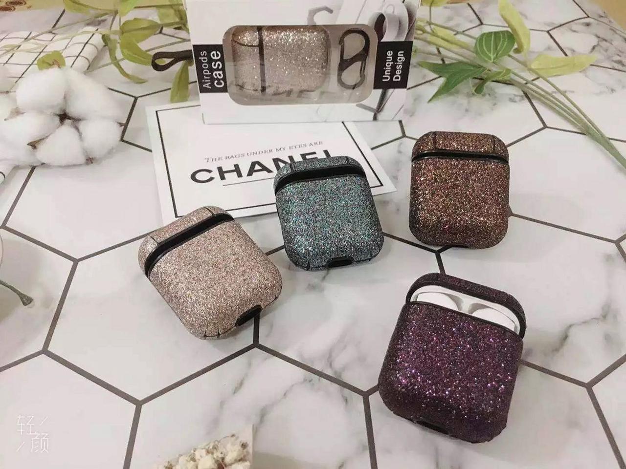 

Чехол-Case для наушников AirPods Chanel коричневый блестящий Фиолетовый