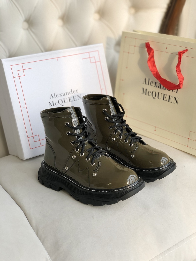 

Женские Ботинки Alexander Mcqueen Tread Slick Boots Haki(AAA+)37-38-39-40, Хаки