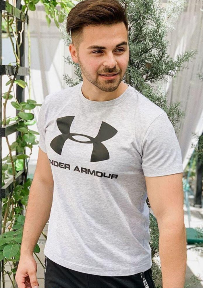 

Мужская футболка Under Armour серая