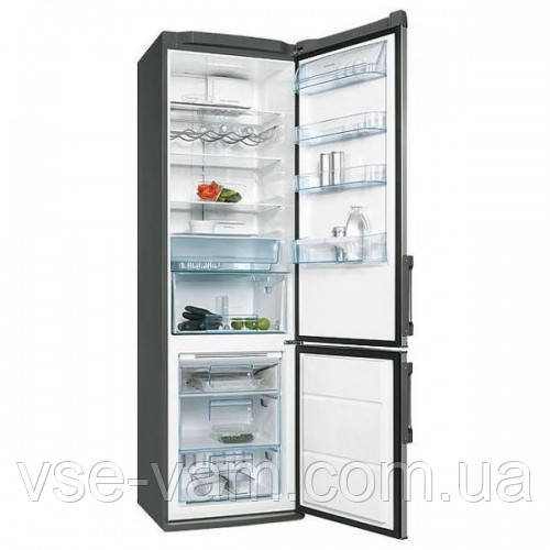 Холодильник двокамерний Electrolux ENA 38933 X No Frost