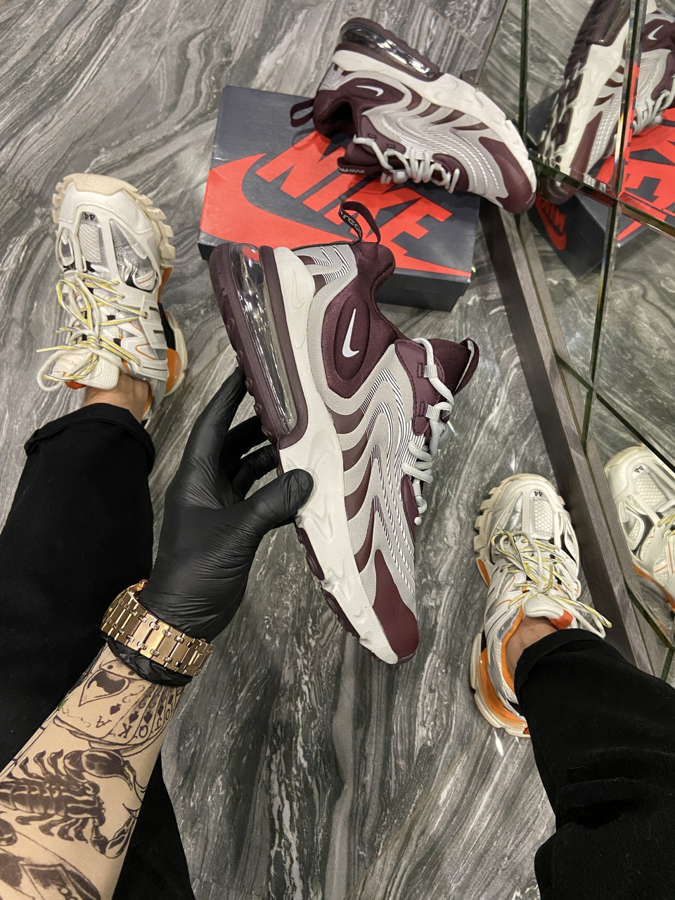 

Nike Air Max 270 React Eng (Коричневый), Серый