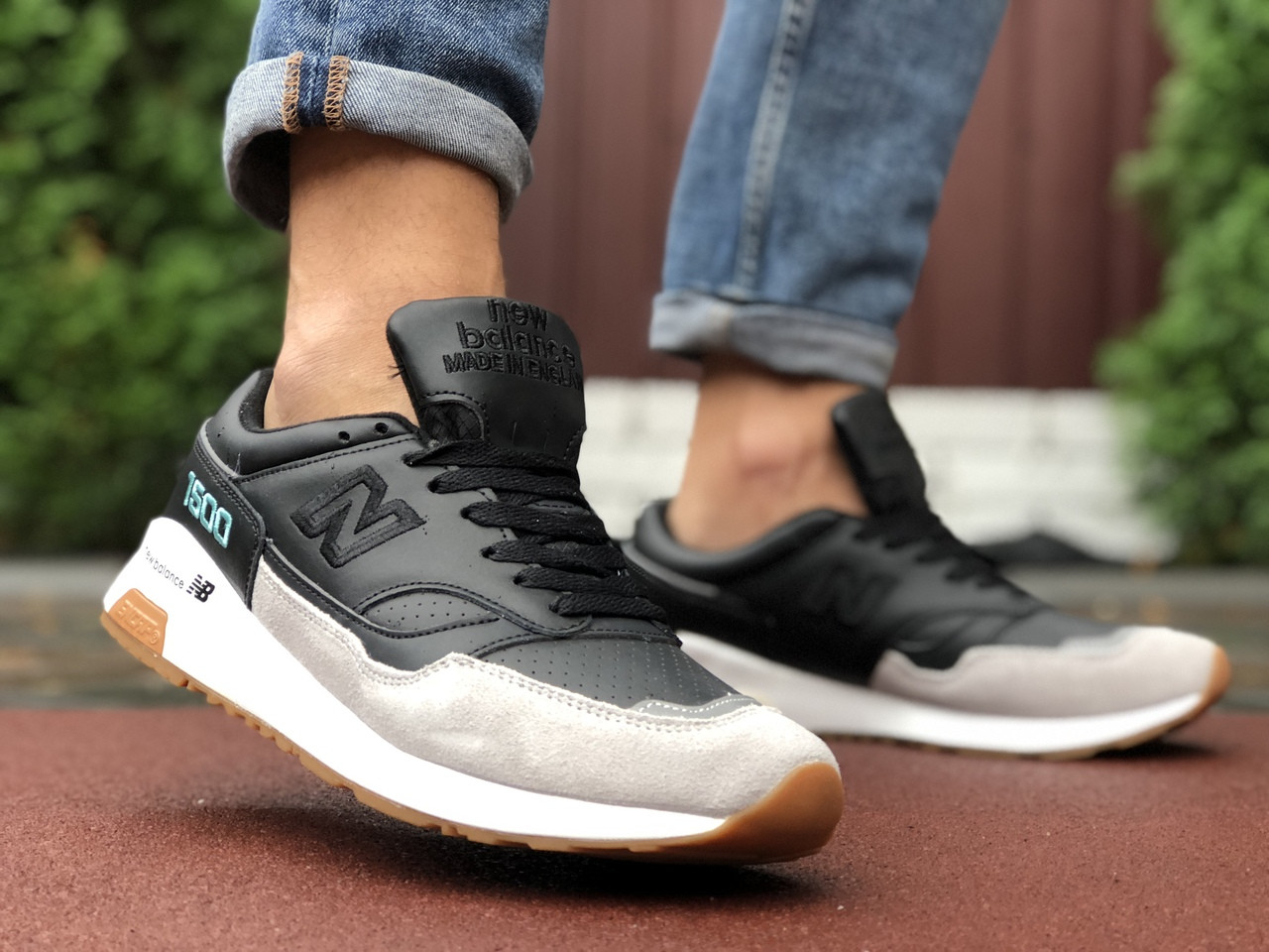 

Кроссовки демисезонные мужские в стиле New Balance 1500, черные с бежевым 42, Разные цвета