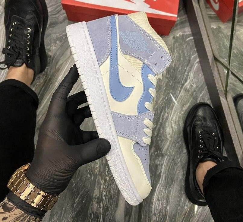 

Nike Air JORDAN 1 High Kight Blue | кроссовки женские; голубые/белые; мидл, Синий