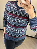 Гарний вовняної святковий жіночий светр зі сніжинками (в'язка), фото 4