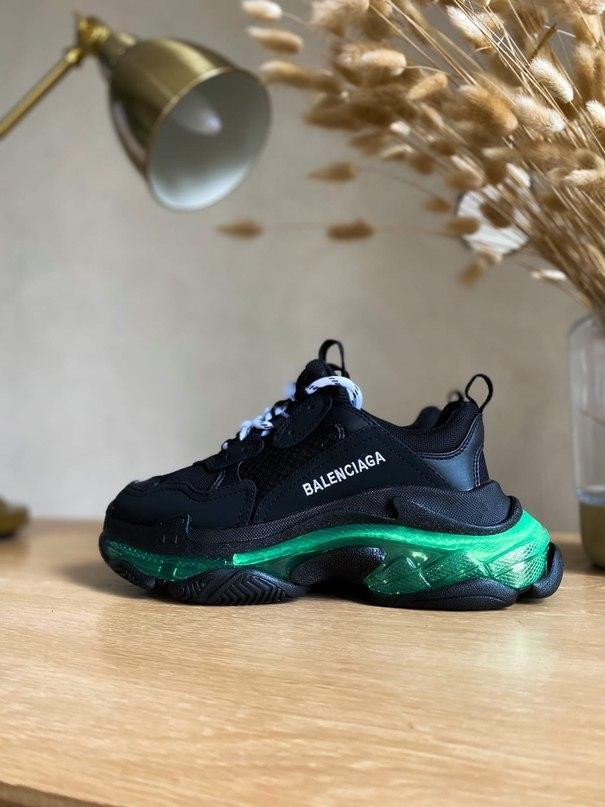 

BALENCIAGA TRIPLE S CLEAR SOLE BLACK/GREEN 37, Черный