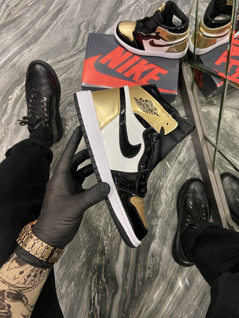 

Nike Air Jordan 1 Gold/Black (Золотой) Найк Джорданы