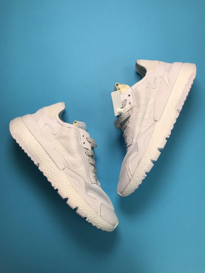 

Мужские кроссовки Adidas Nite Jogger White / Адидас Найт Джогер Белые 42, Белый