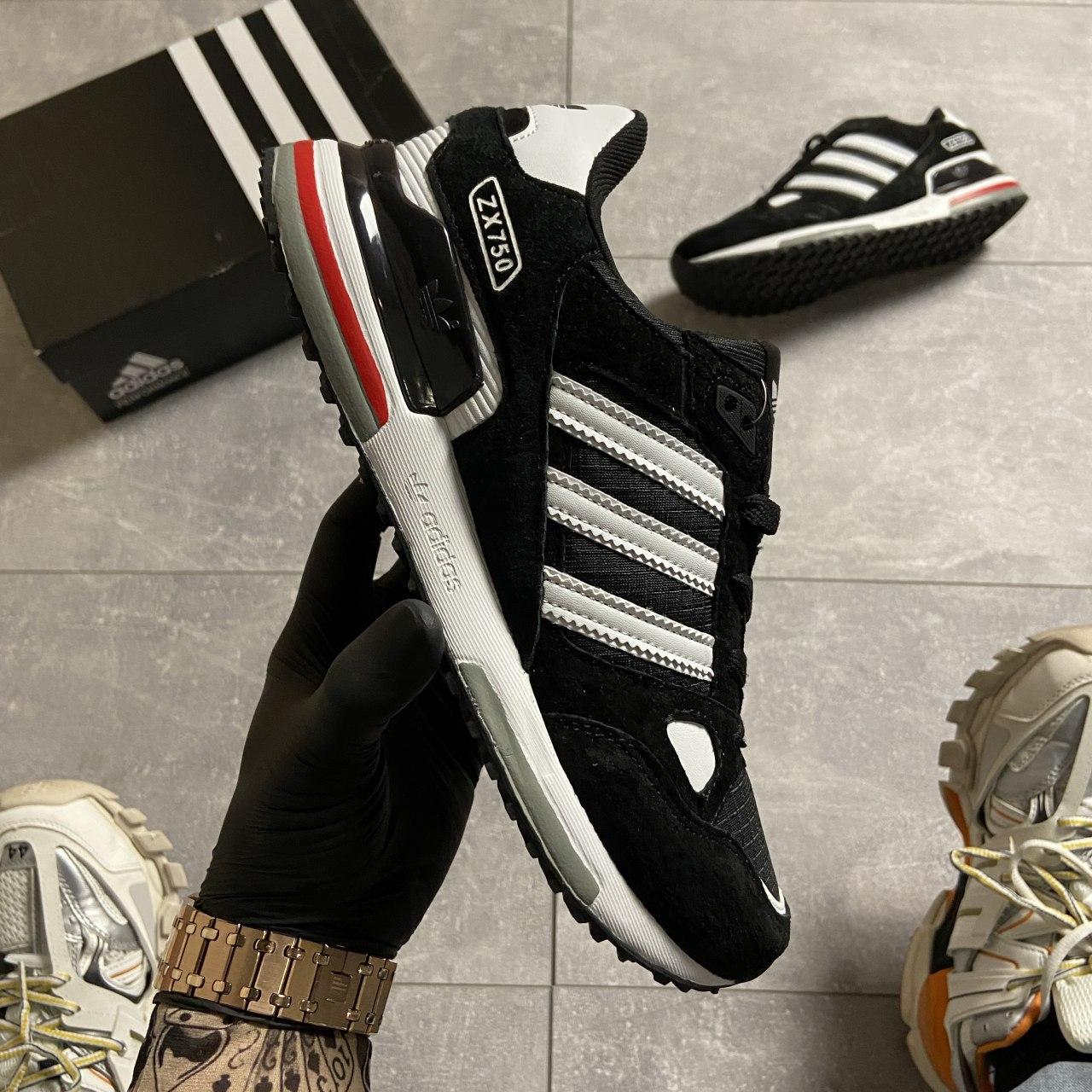 

Мужские кроссовки Adidas ZX 750 Black White / Адидас Зед Икс 750 Черные Белые 45