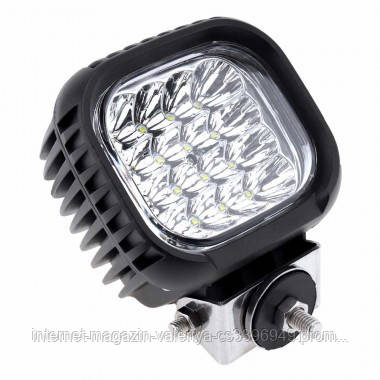 

Фара-LED Квадрат 48W (3W*16) 10-30V 125*110*88mm Ближний/Flood (22-48W) (1шт) 2707