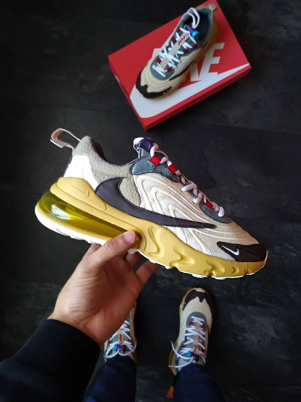 

Кроссовки Travis Scott x Nike Air Max 270 React 39, 40, 41, 42 размеры, Желтый