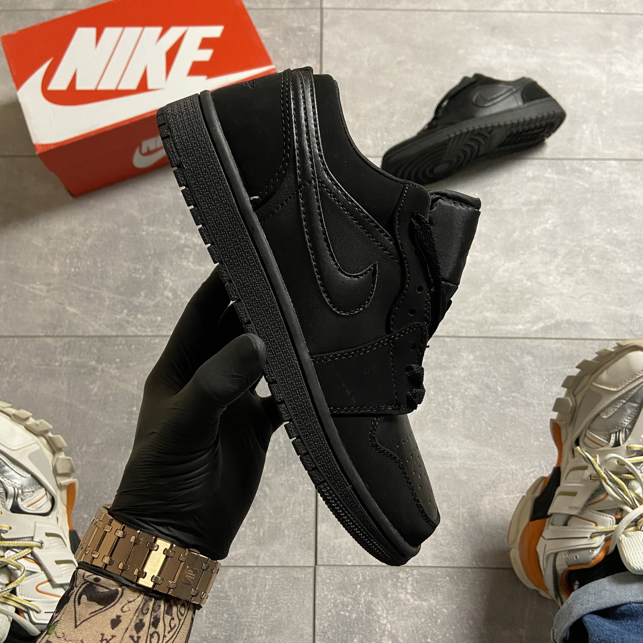 

Nike Air Jordan 1 Low Triple Black (Черный), Чёрный