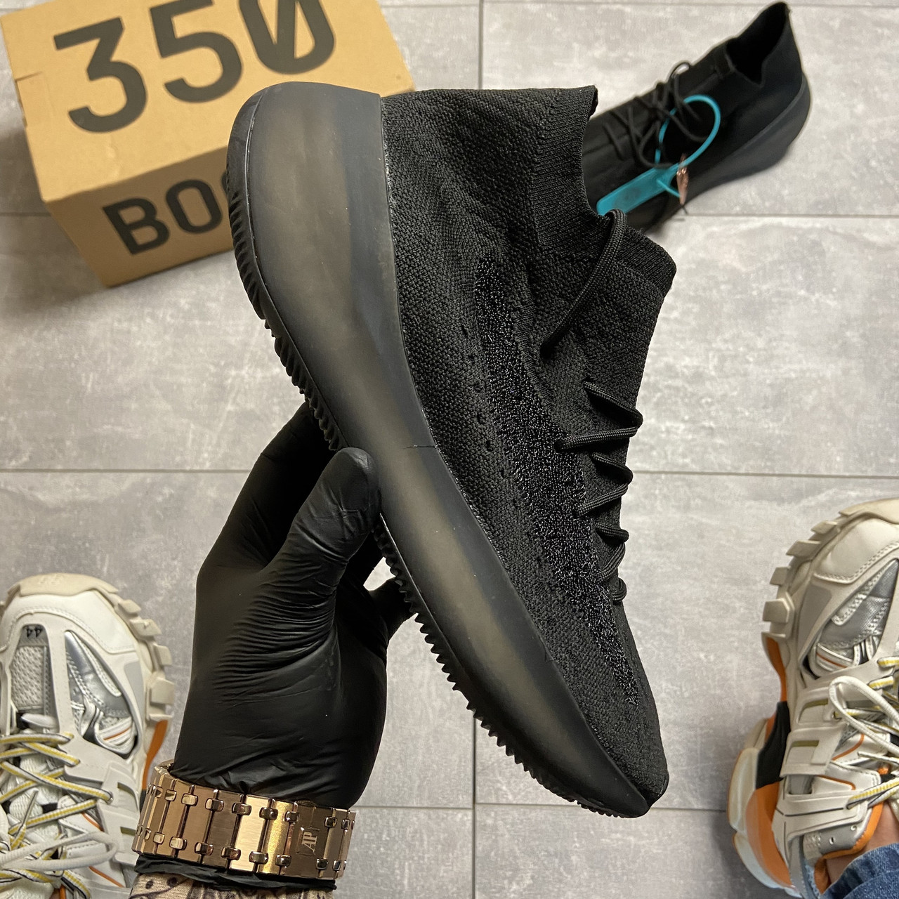 

Adidas Yeezy Boost 380 Triple Black (Чёрный)