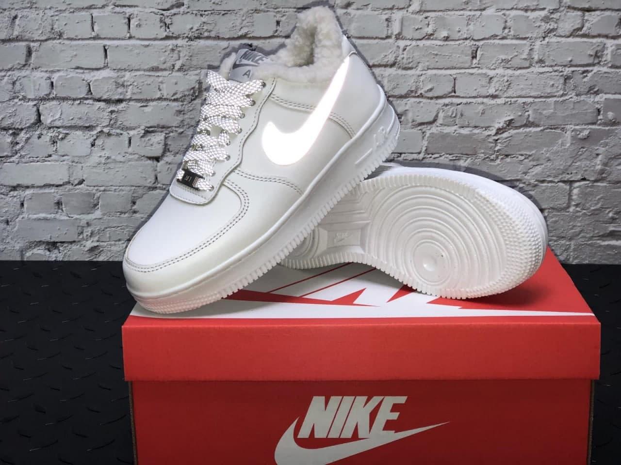 

Женские зимние кроссовки Nike Air Force Reflective 31848 белые, Белый