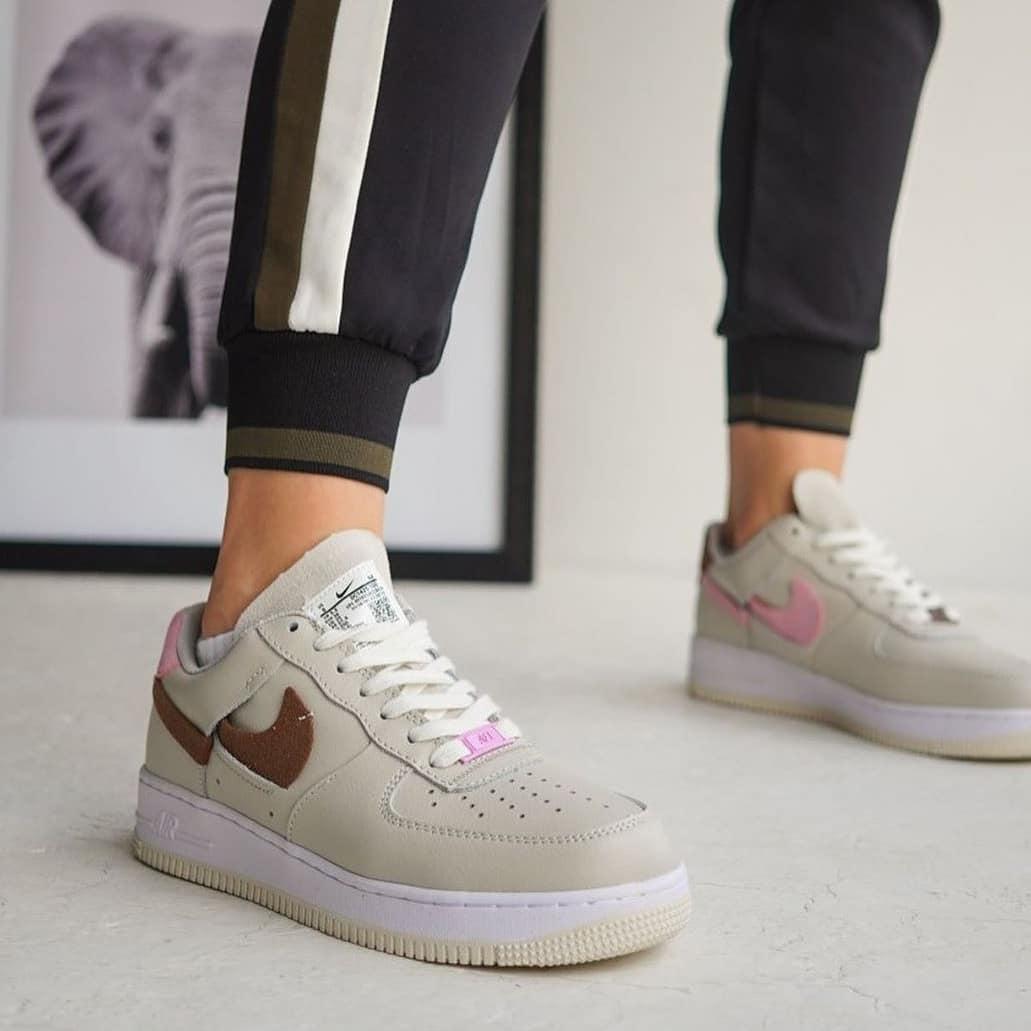 

Жіночі Nike Air Force 1 Low LXХ Light Orewood Brown, Розовый