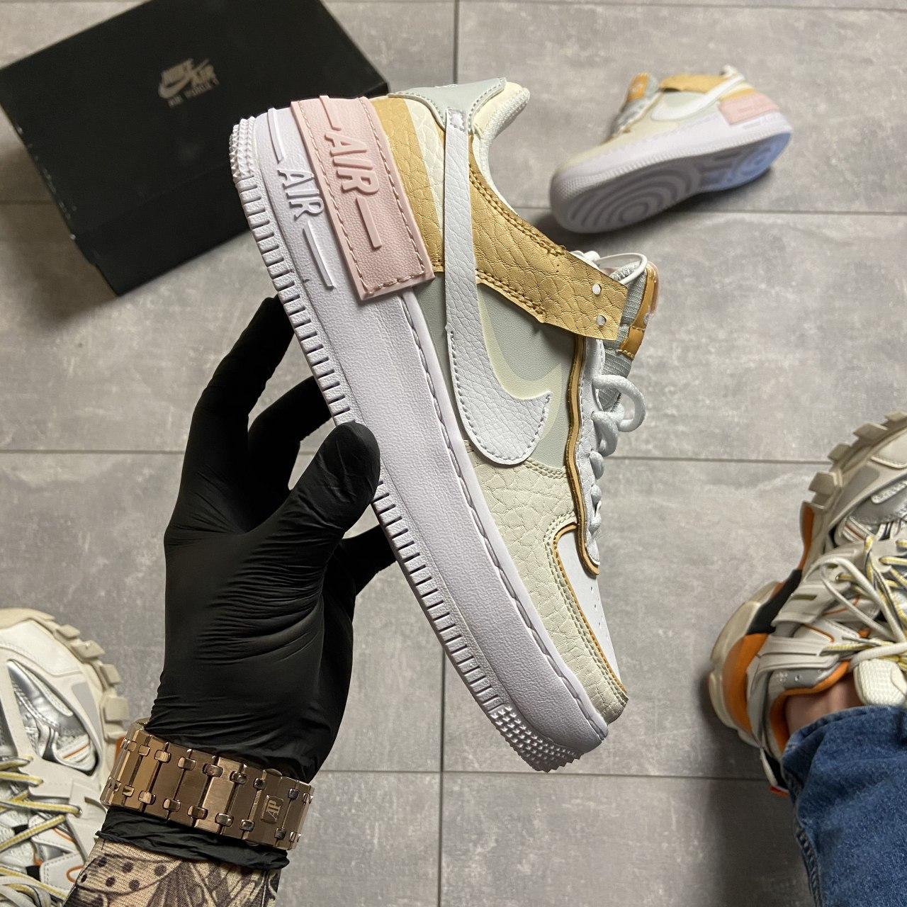 

Женские кроссовки Nike Air Force 1 Shadow Beige / Найк Аир Форс 1 Шадоу Бежевые, Бежевый