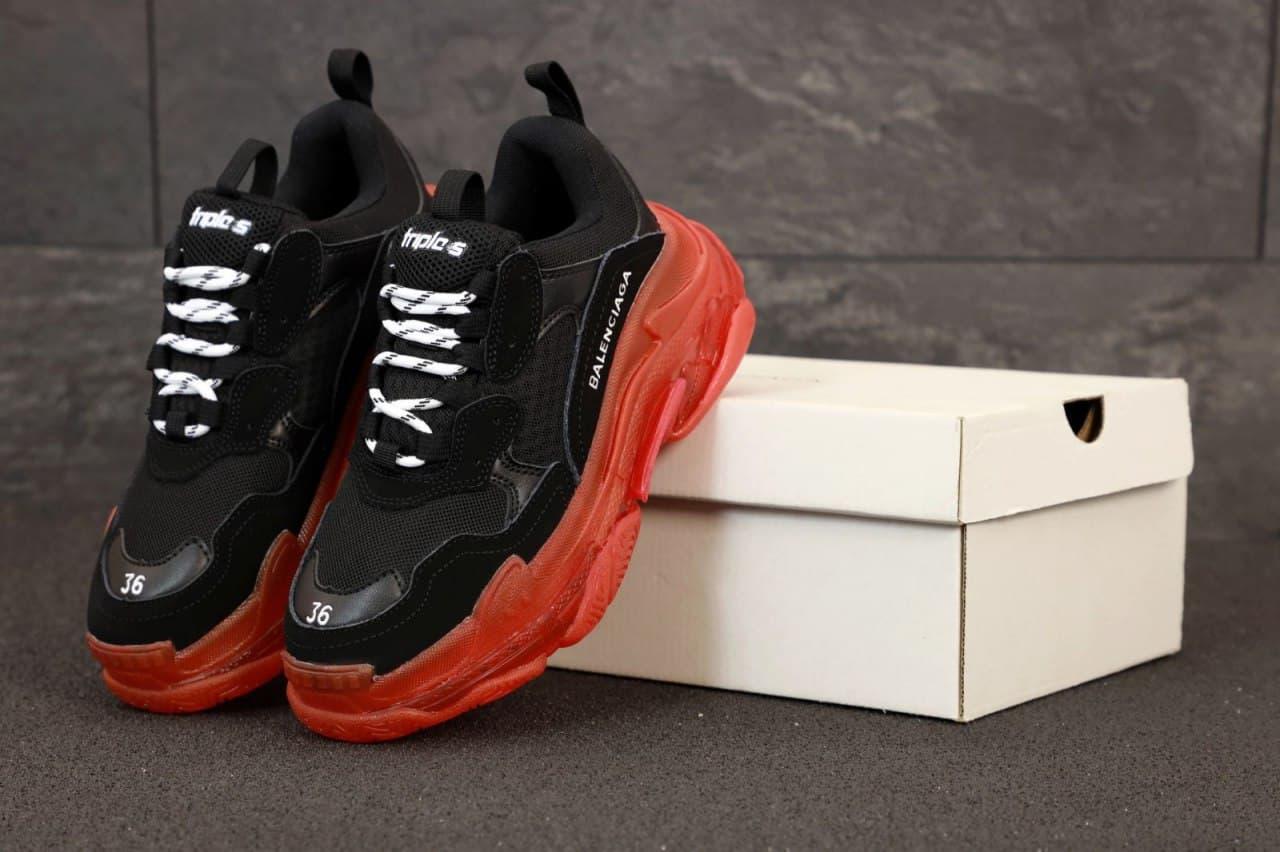 

Женские кроссовки Balenciaga Triple S Black Red / Баленсиага Трипл С Черные Красные 39, Черный