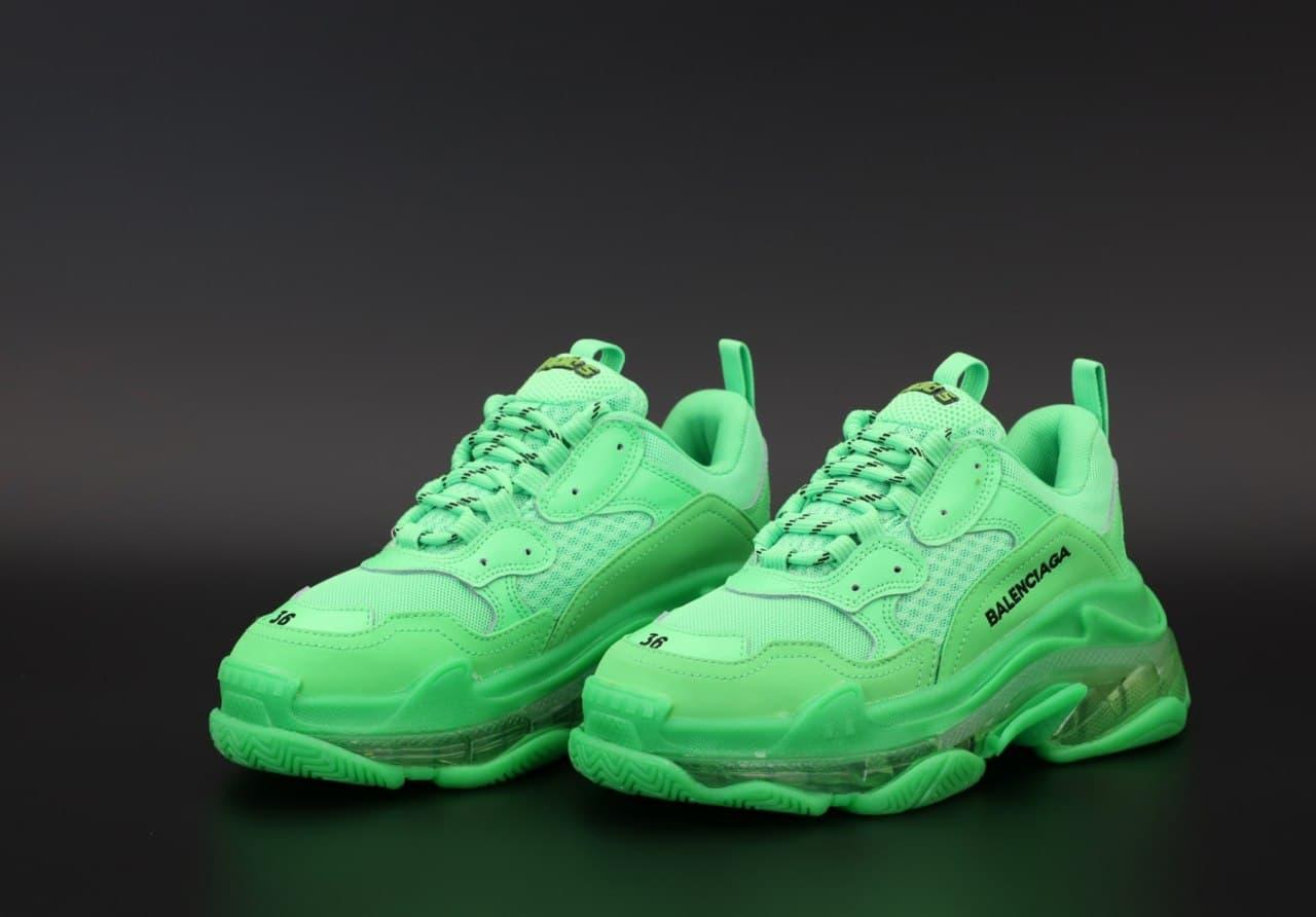 

Женские кроссовки Balenciaga Triple S Green / Баленсиага Трипл С Зеленые 37, Зелёный