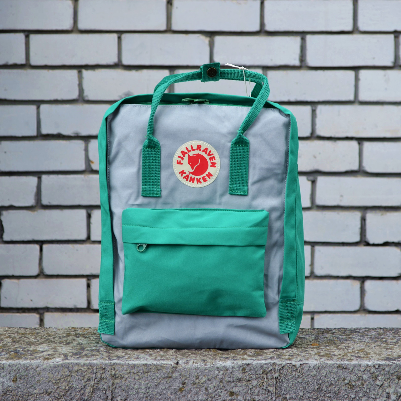 

Рюкзак Kanken Classic Green / Grey ⏩ Наличие: Шт.2