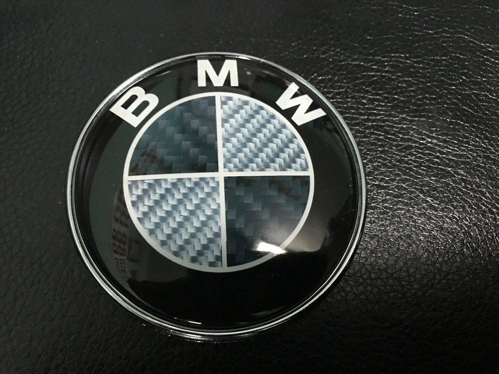 

BMW X6 E-71 2008-2014 гг. Эмблема Карбон, Турция d82.5 мм, самоклейка-2020шайбы