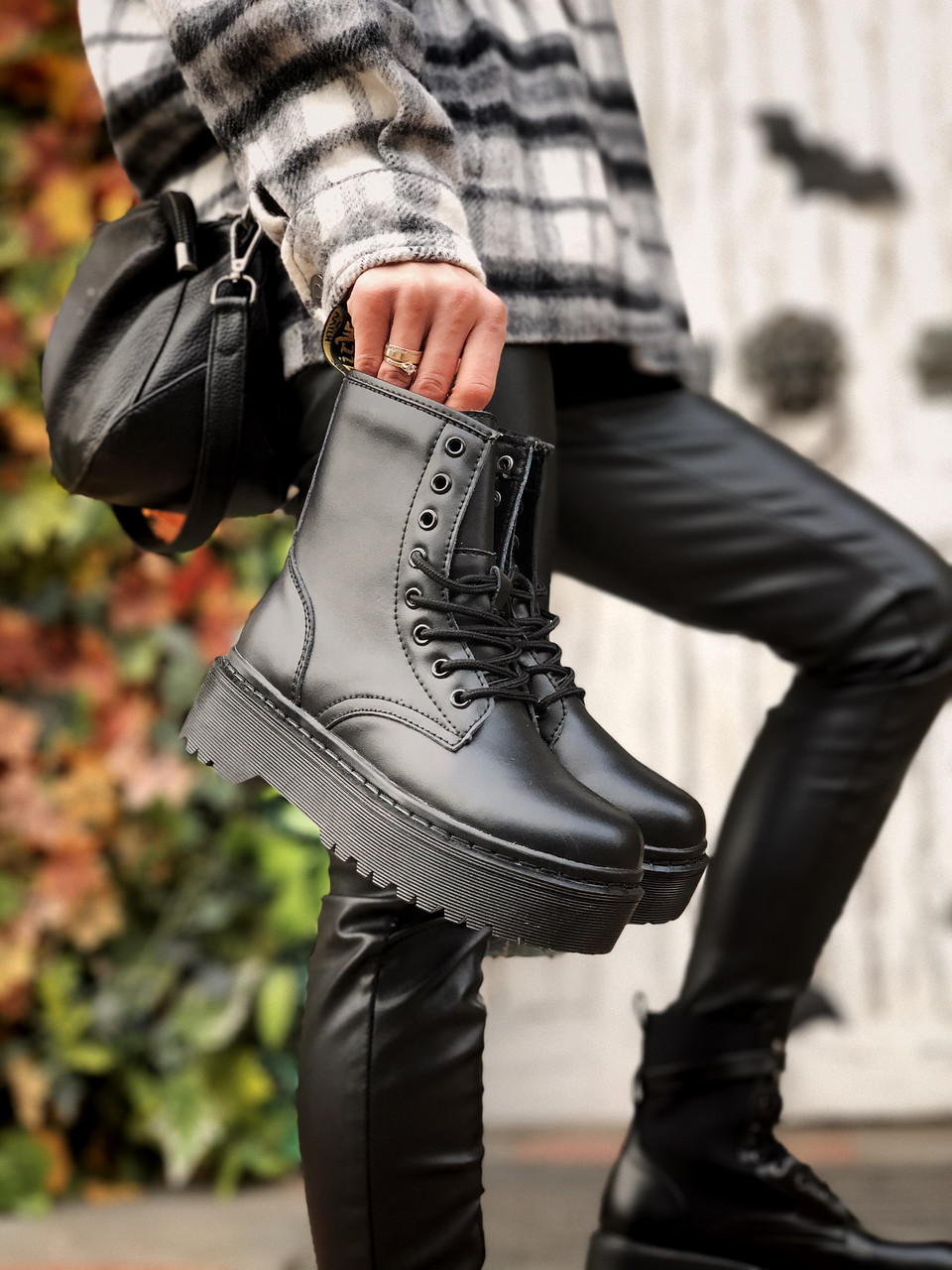 

Ботинки женские зима Dr. Martens Jadon черные, Доктор Мартинс, натуральная кожа, мех, прошиты. Код Z-2062, Черный