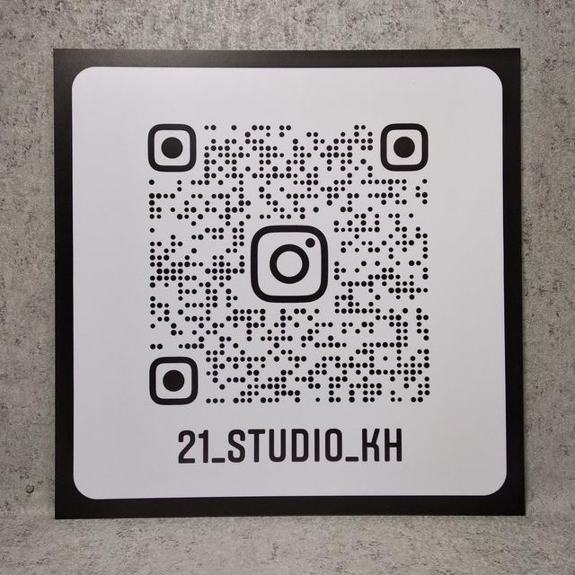 Пластикова табличка Інстаграм візитка з з QR-кодом