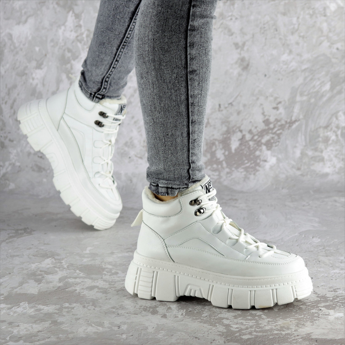 

Ботинки женские зимние Fashion Calanthea 2341 39 размер 25 см Белый